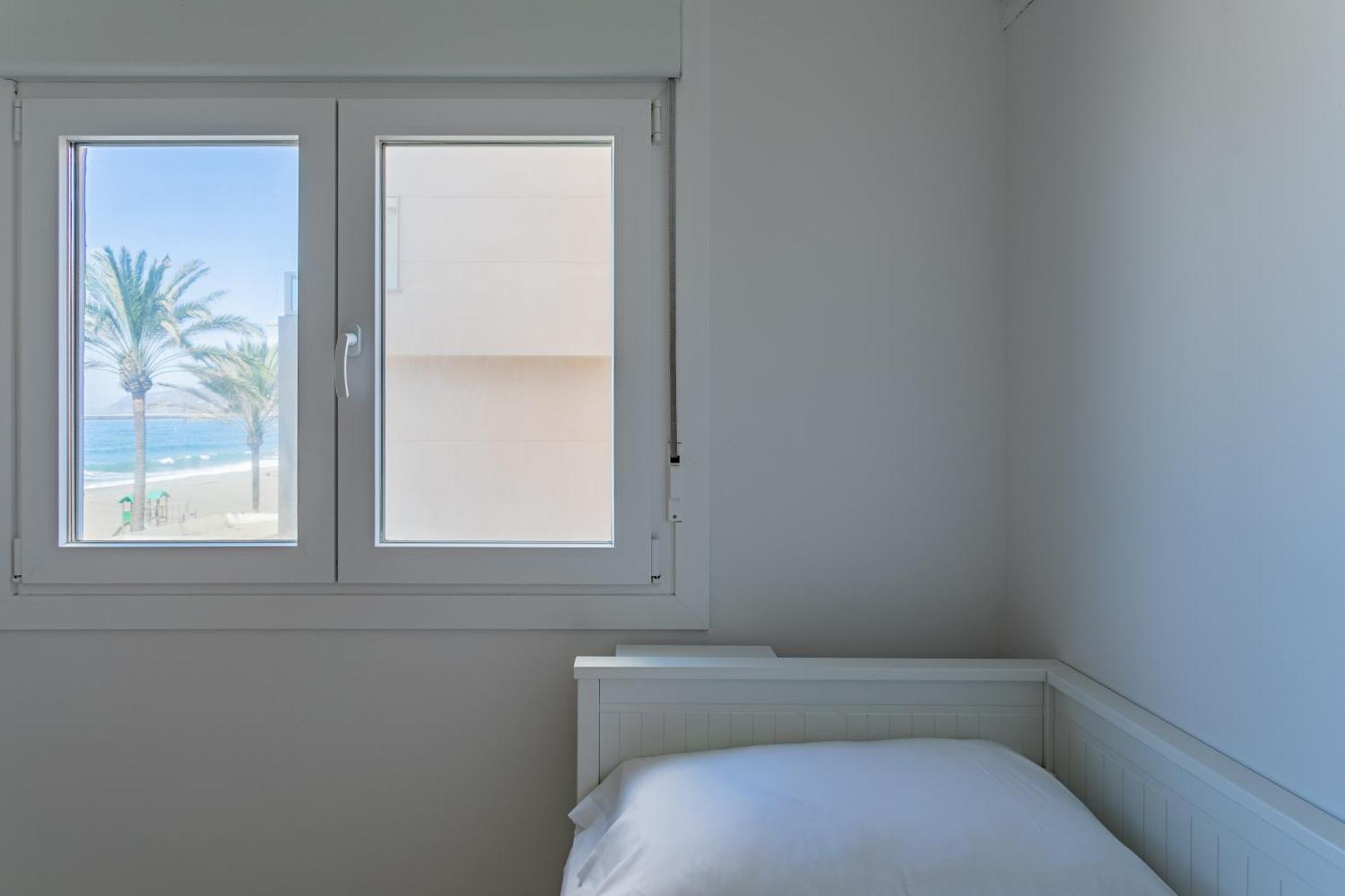 Trendyhomes Zapillo - Primera Linea De Playa Almería